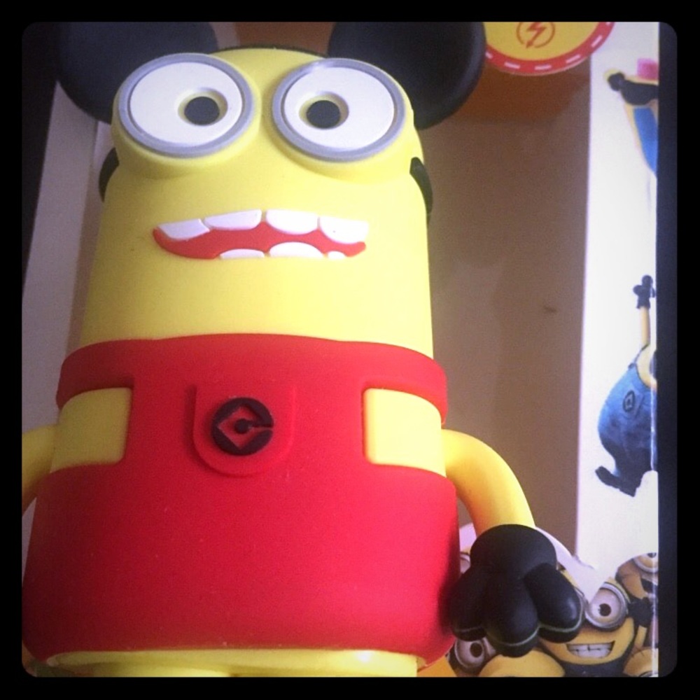 mickey minion phone charger 8800 mah